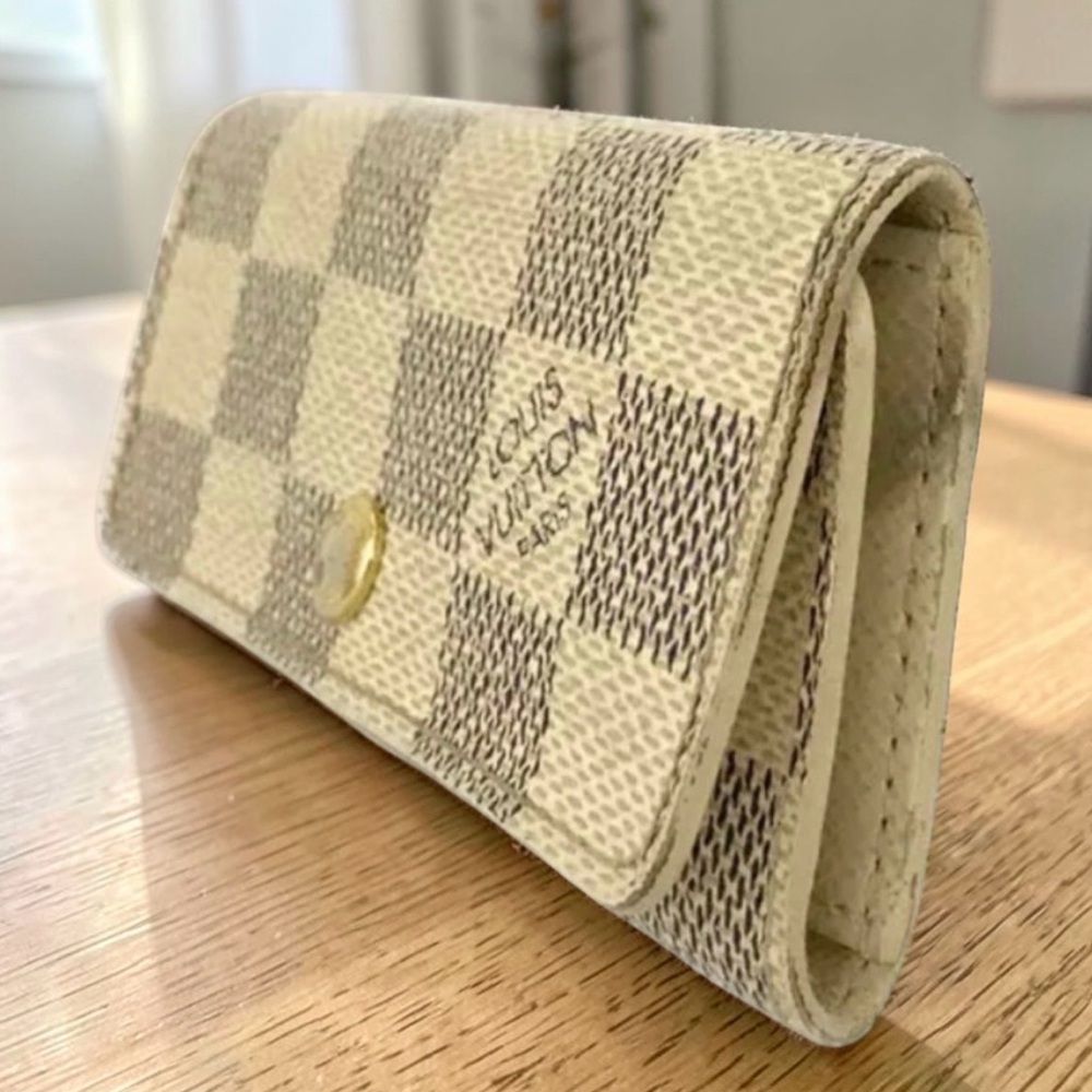 Louis Vuitton Damier Azur 4-Key Holder Case 😍🤍🔥 - Picture 4 of 10